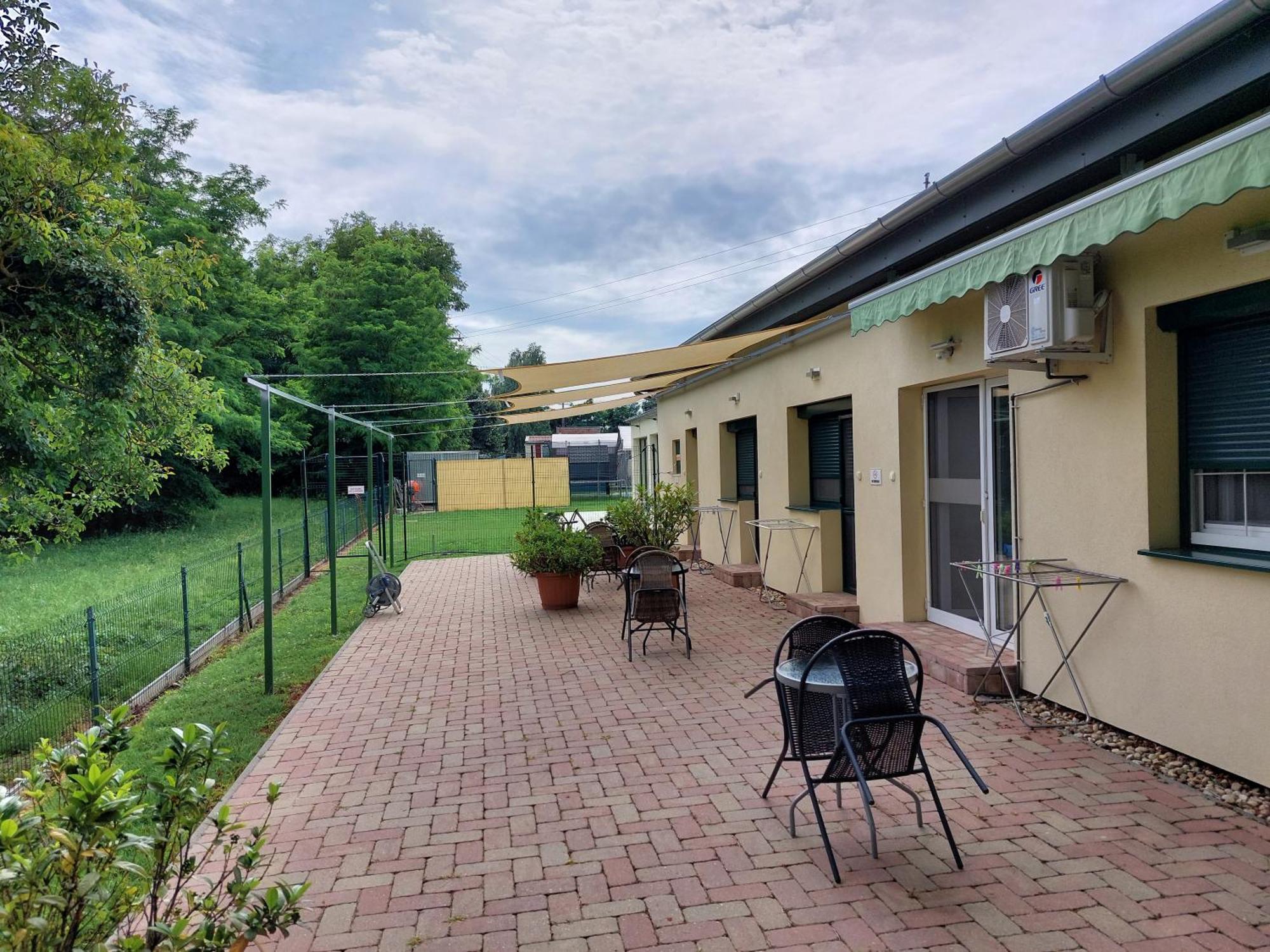 Szarszo Panzio Bed & Breakfast Балатонсарсо Екстериор снимка