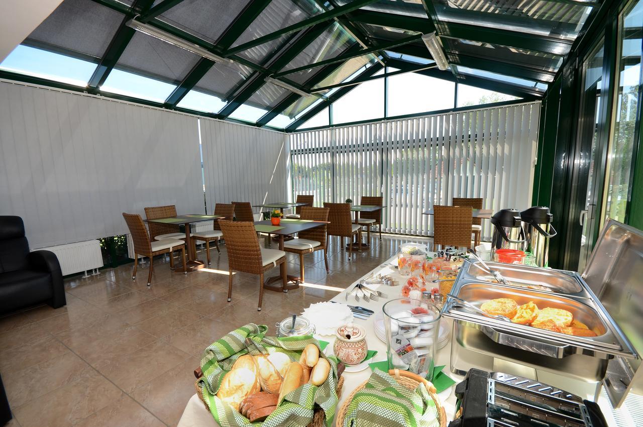 Szarszo Panzio Bed & Breakfast Балатонсарсо Екстериор снимка