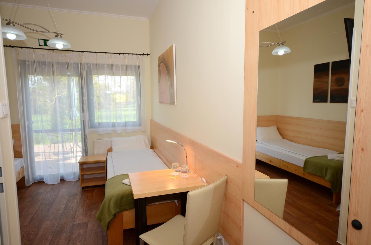 Szarszo Panzio Bed & Breakfast Балатонсарсо Екстериор снимка