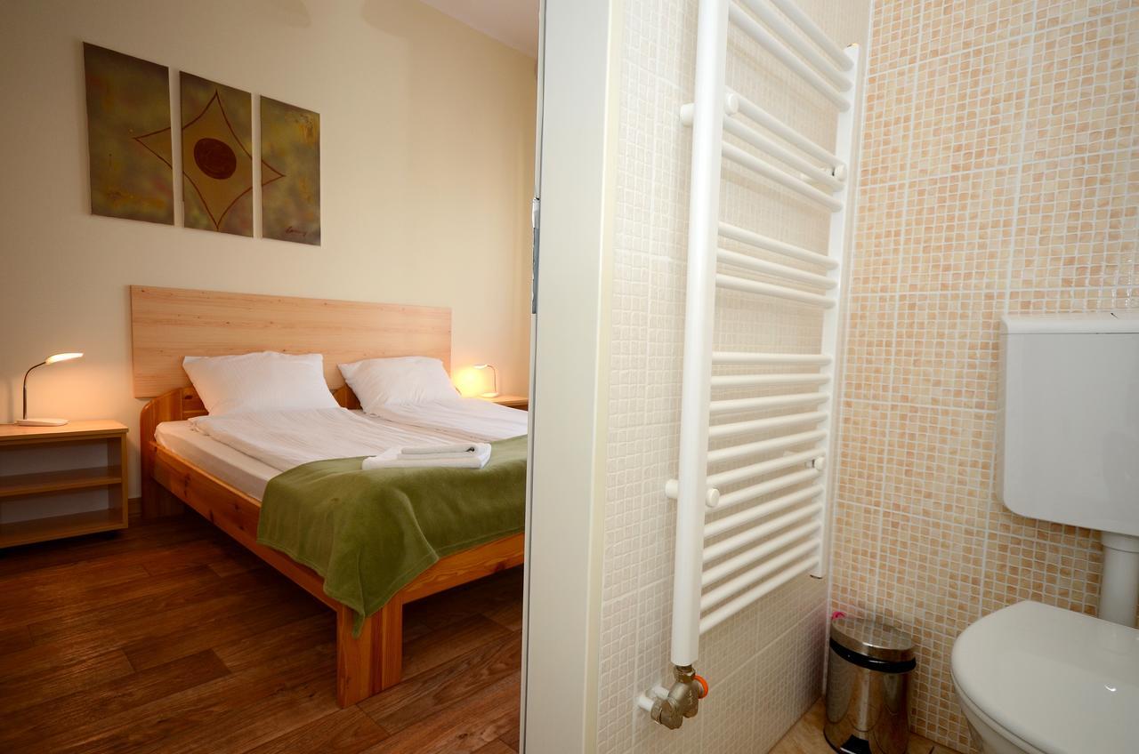 Szarszo Panzio Bed & Breakfast Балатонсарсо Екстериор снимка