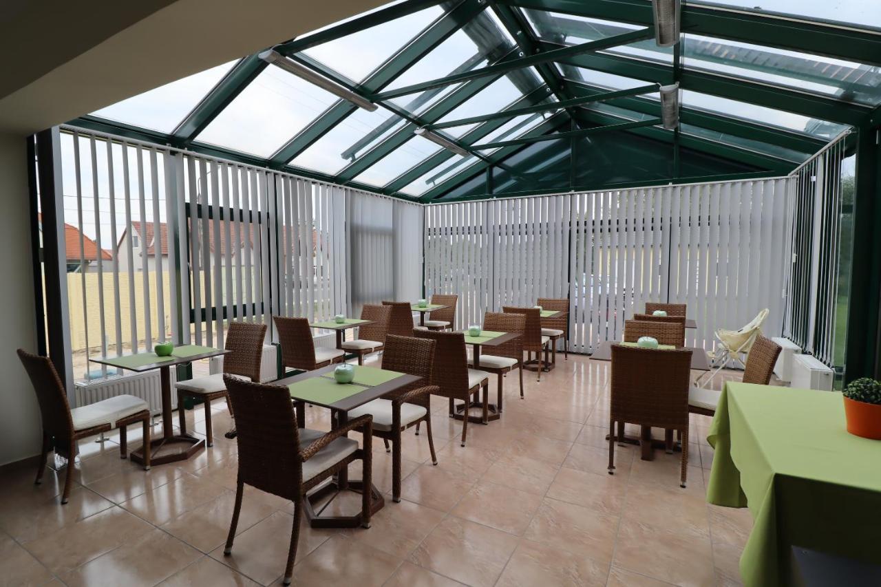 Szarszo Panzio Bed & Breakfast Балатонсарсо Екстериор снимка